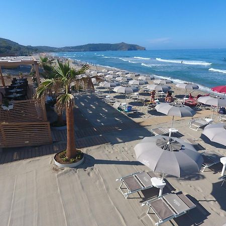 Residence Le Palme - Appartamenti Sul Mare - Spiaggia Tra Palinuro E Caprioli Pisciotta Ngoại thất bức ảnh