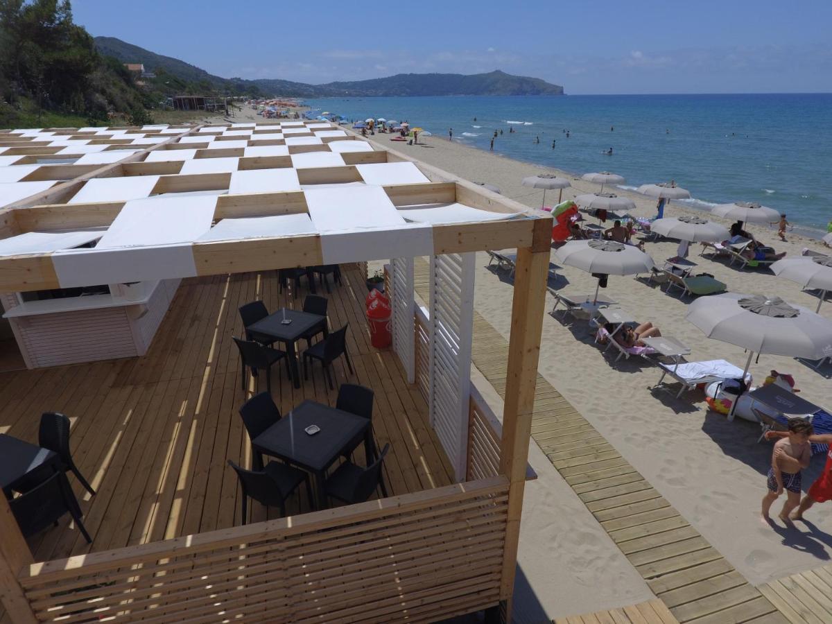 Residence Le Palme - Appartamenti Sul Mare - Spiaggia Tra Palinuro E Caprioli Pisciotta Ngoại thất bức ảnh