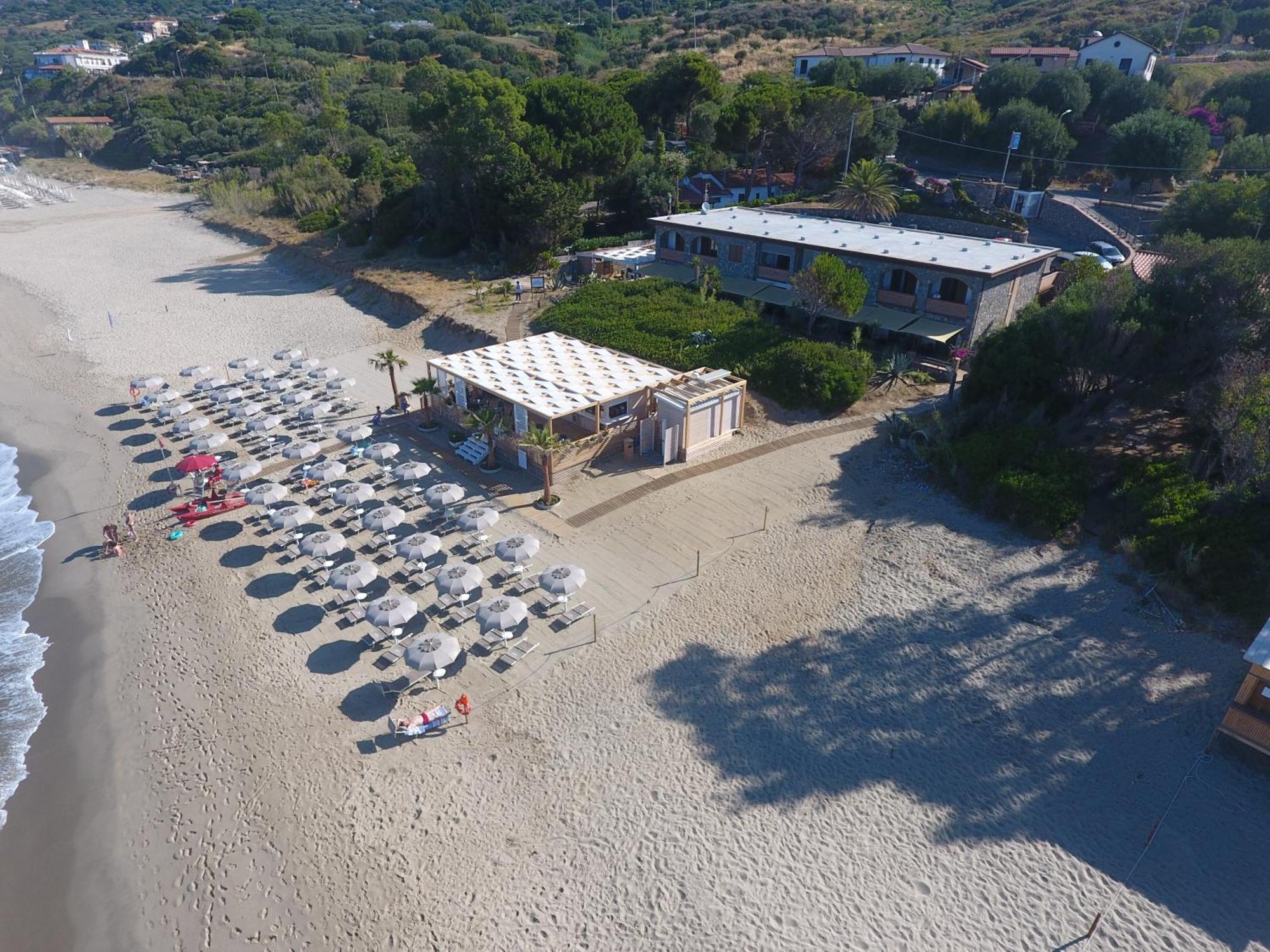 Residence Le Palme - Appartamenti Sul Mare - Spiaggia Tra Palinuro E Caprioli Pisciotta Ngoại thất bức ảnh
