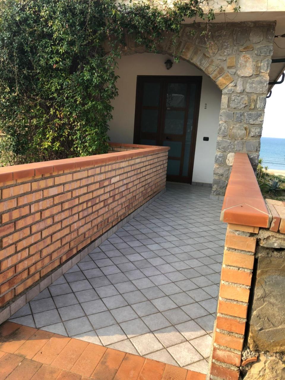 Residence Le Palme - Appartamenti Sul Mare - Spiaggia Tra Palinuro E Caprioli Pisciotta Ngoại thất bức ảnh